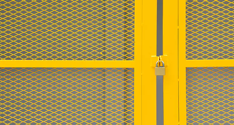 Steel Mesh Screen Door Repair in Clermont, FL